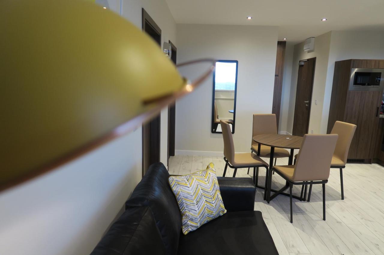 ניופורט Quay Apartments Clarence House מראה חיצוני תמונה