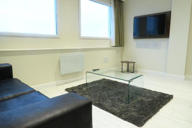 ניופורט Quay Apartments Clarence House מראה חיצוני תמונה